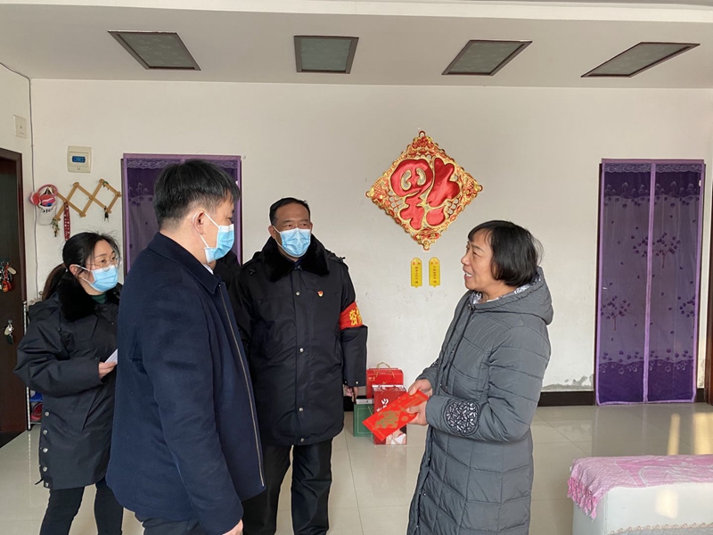 博農(nóng)集團(tuán)走訪慰問老黨員、因公去世黨員干部家屬